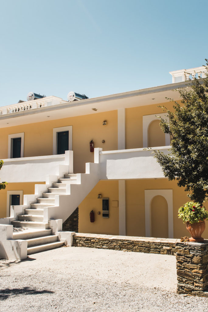 Andros Hotel Tip