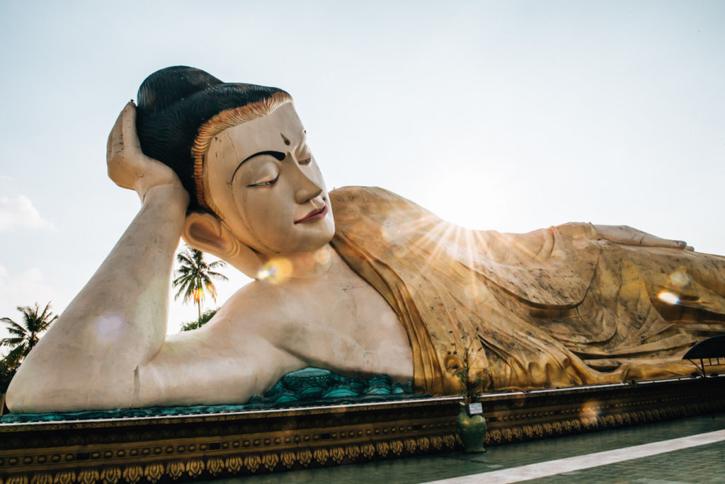Bago liegender Buddha