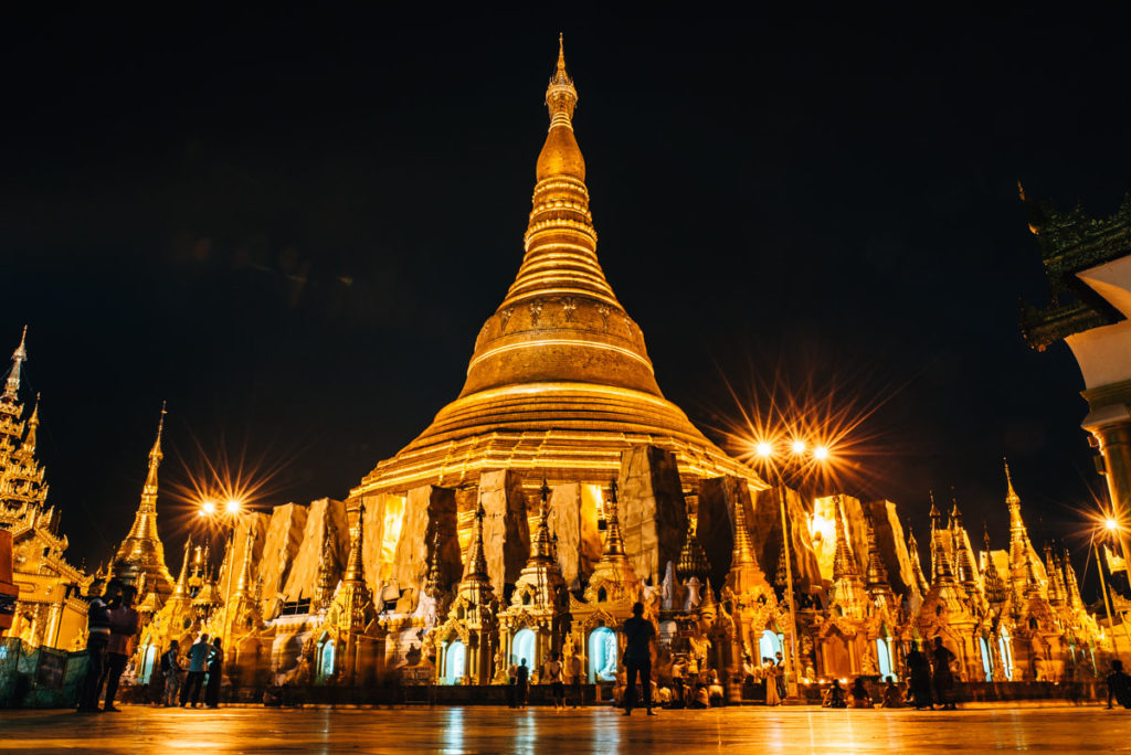 Shwedagon Pagode Sonnenuntergang