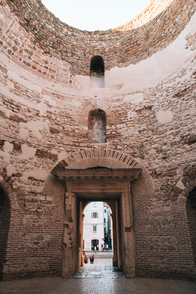 Vestibule Split