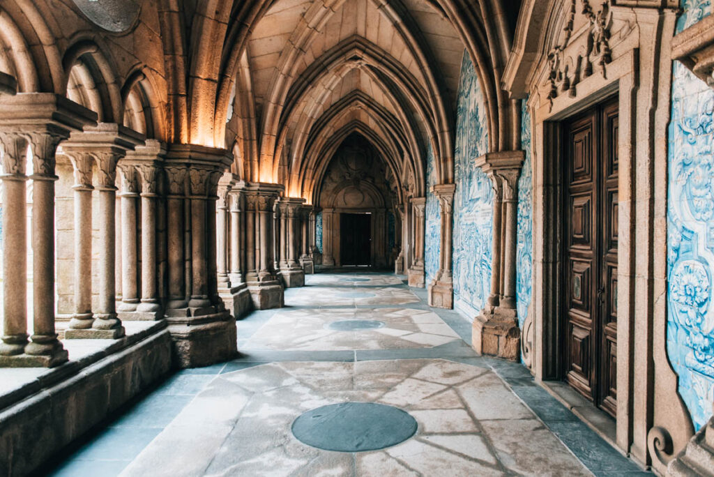 Porto Cathedral cloister