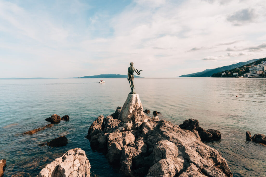Opatija Mädchen mit der Möwe