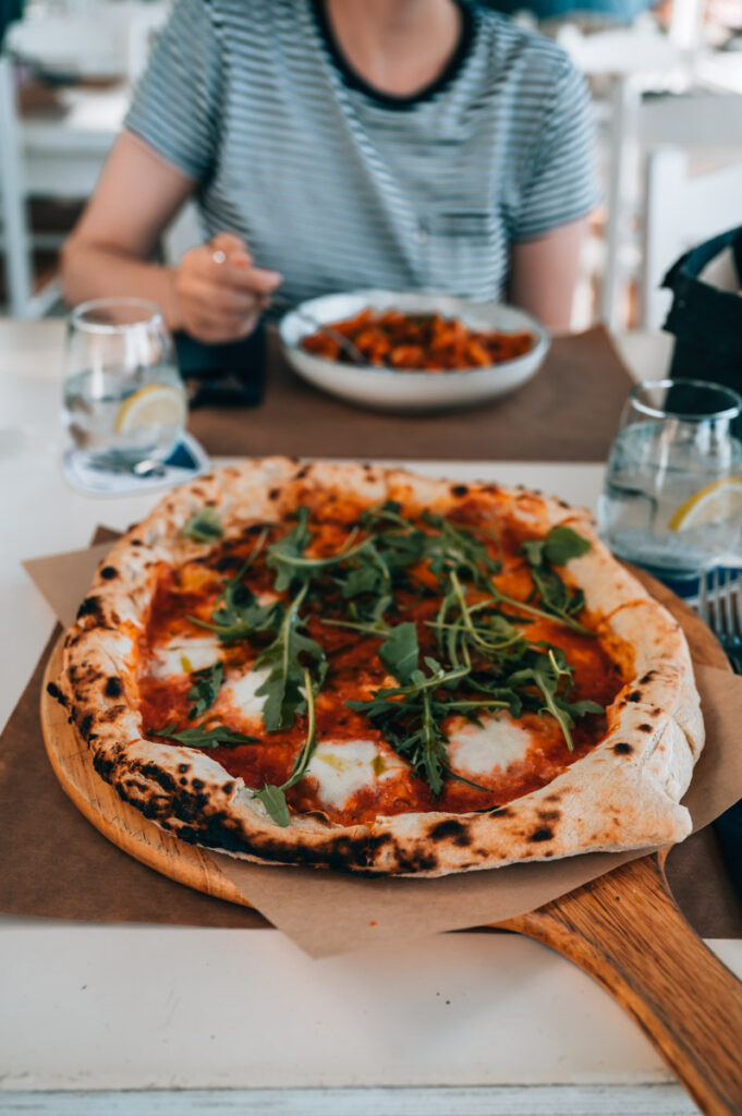 Myrtos-Vespa-Pizza