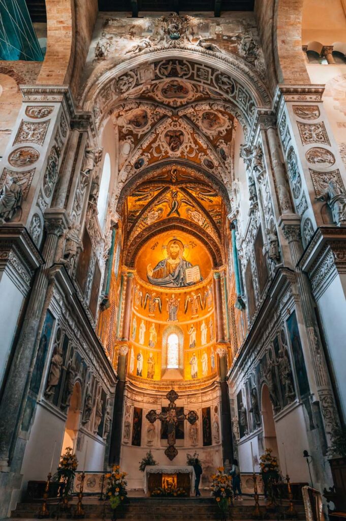 Cefalu Kirche